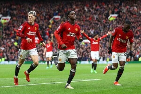 Manchester United Diimbangi Liverpool 2-2, Kobbie Mainoo Senang Campur Sedih
