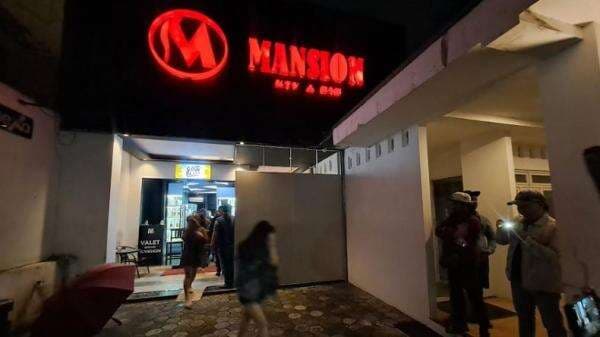 Tak Hadiri Pemeriksaan Polda Jateng, Pemilik Mansion Karaoke Sediakan Striptis Dipanggil Ulang