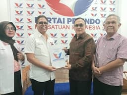 Mantan Walkot Palembang 2 Periode Ambil Formulir Balon Gubernur Sumsel di Perindo   