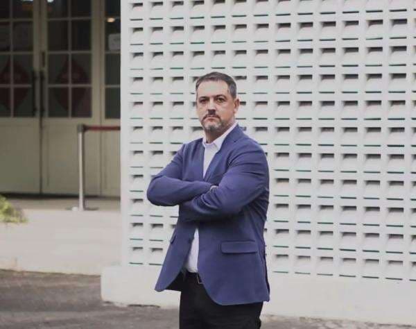 Lepas Ze Gomes, Arema FC Resmi Perkenalkan Marcos Santos sebagai Pelatih Baru