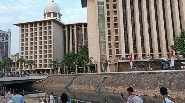 Mantan Artis Sekar Arum Pakai Uang Palsu Rp10 Juta untuk Beramal ke Masjid Istiqlal