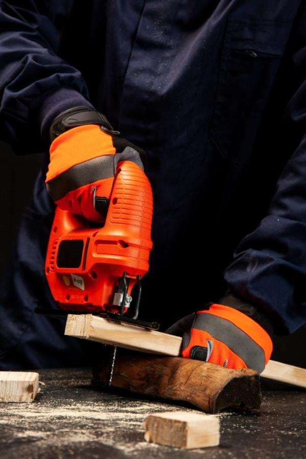 Bingung Mau Beli Bor Kayu atau Besi? Kenali Dulu Perbedaannya! 