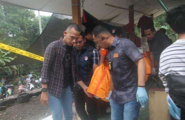 Geger, Wanita Ditemukan Tewas Bersimbah Darah di Perumahan Purwakarta