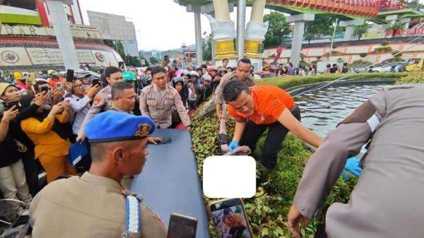 Lampung Geger, Mayat Pria Ditemukan Mengapung di Kolam Air Mancur