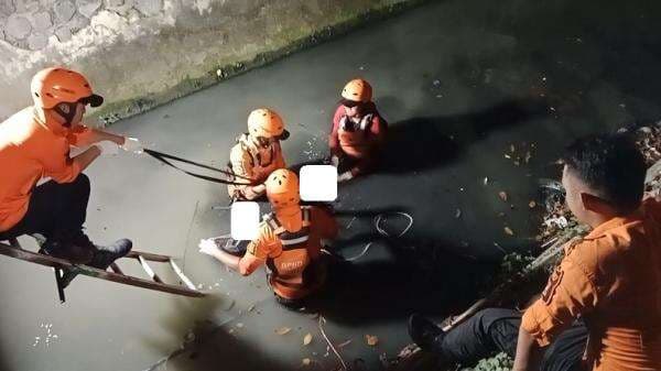 Surabaya Geger, Mayat Pria Ditemukan di Sungai Menur