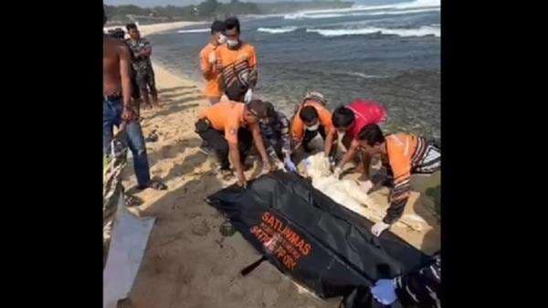 Mayat Tanpa Kepala Ditemukan di Pantai Krakal Gunungkidul, Polisi Telusuri Identitas Korban Mayat Tanpa Kepala Ditemukan di Pantai Krakal Gunungkidul, Polisi Telusuri Identitas Korban