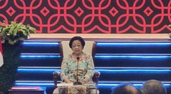 Duh! Megawati CurhatTak Pernah Dapat Tunjangan Pensiun Wapres