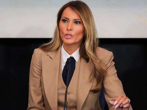 Isi Surat Melania Trump untuk Putin, Serukan Pesan Perdamaian!