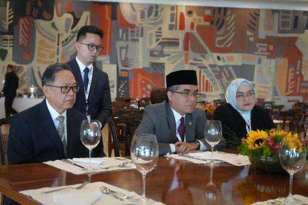 Menaker Tawarkan Kerja Sama Pengiriman Tenaga Kerja untuk Perusahaan UEA dan China