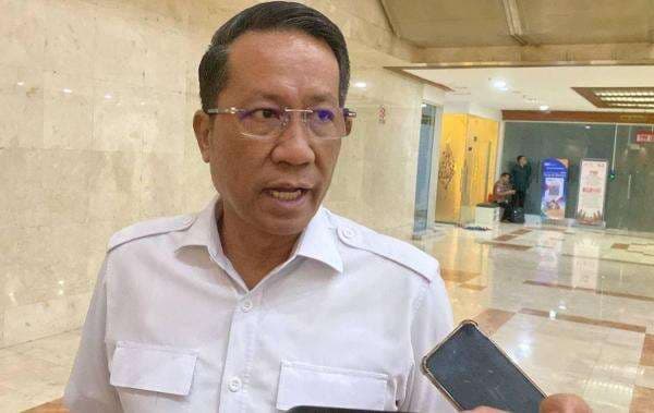 Menkum Tegaskan Tak Ada Klausul Wajib Militer di RUU TNI Menkum Tegaskan Tak Ada Klausul Wajib Militer di RUU TNI