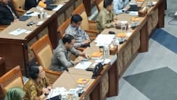  Menteri Nadiem Bakal Evaluasi PTN yang Naikkan UKT Tak Masuk Akal   