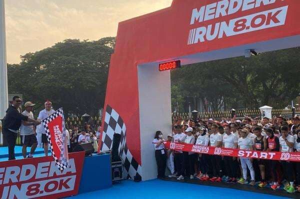 Mensesneg hingga Seskab Buka Merdeka Run di Istana, Diiringi Atraksi Jet F-16