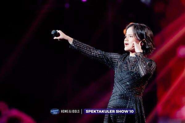 Mesa Hira Ajak Penonton Karaoke Bareng di Top 5 Indonesian Idol Season XIII