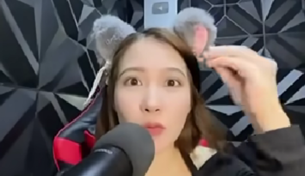 Ciptakan Bonding, Metta Karuna Ngegame Bareng Subscriber saat Live