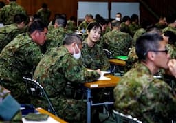 Militer Jepang Ingin Merekrut Lebih Banyak Perempuan Jadi Prajuit, tapi Menghadapi Banyak Kendala
