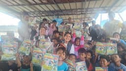 MNC Peduli Bagikan Buku untuk Taman Anak Pesisir Cilincing Jakut