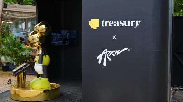 Dorong Literasi Keuangan, MNC Life Dukung Instalasi Golden Age Treasury x Arkiv Vilmansa