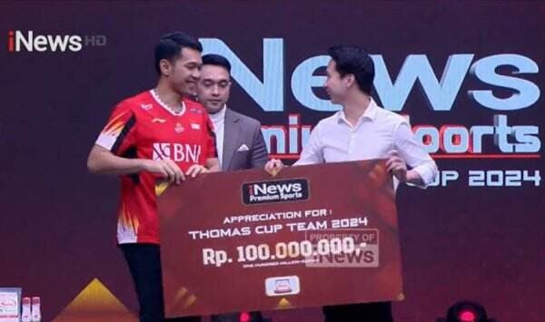 Momen Fajar Alfian Berseloroh dengan Kevin Sanjaya saat Beri Bonus Thomas Cup 2024
