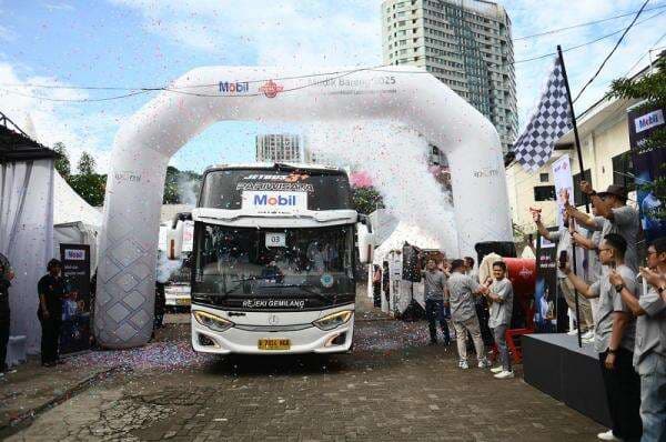 Pakai Bus Premium, Ratusan Mekanik Mudik Bareng ke Yogyakarta dan Surabaya