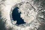 NASA Temukan Danau Mirip Simbol Yin dan Yang