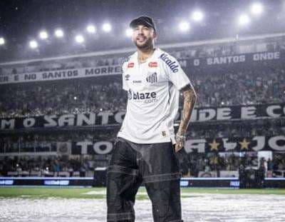 Butuh Winger, Barcelona Tertarik Bawa Pulang Neymar Jr