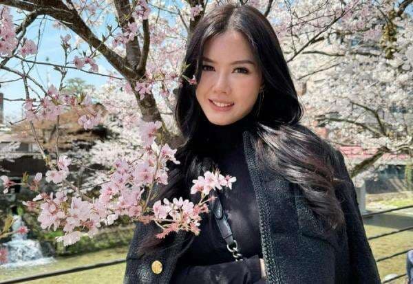 4 Potret Terbaru Nita Gunawan yang Kisahnya Viral Usai Pindah Agama