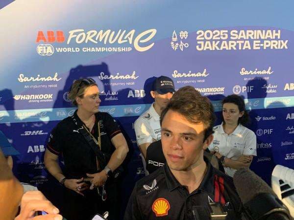Punya Darah Merah Putih, Pembalap Formula E Nyck De Vries Tertarik Dukung Timnas Indonesia