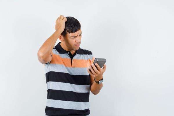 KUIS : Kecanduan Ponsel atau Internet Disebut?