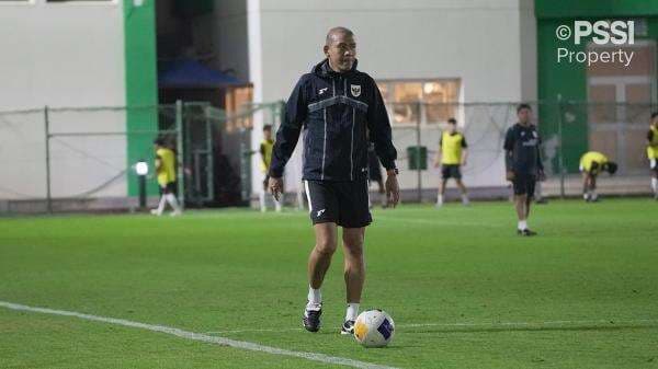 Segini Kisaran Gaji Pelatih Nova Arianto di Timnas Indonesia U-17