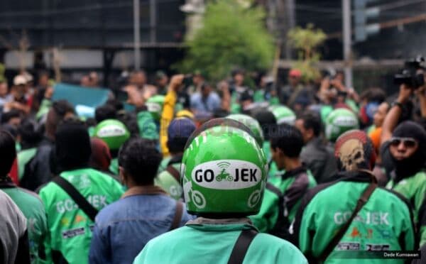 Bonus Hari Raya Ojol Cuma Rp50 Ribu, Wamenaker Panggil Gojek hingga Grab