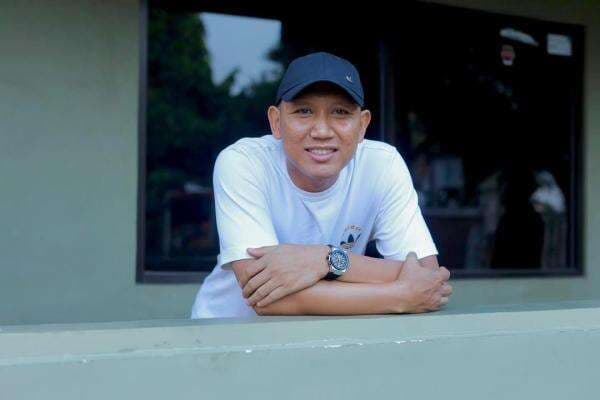 Oki Rengga Akui Canggung Lakoni Adegan Romantis dengan Beby Tsabina