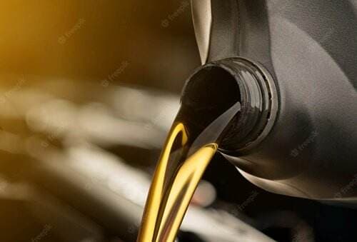 Oli Motor Habis, Ini 6 Dampak BuruknyaÂ 