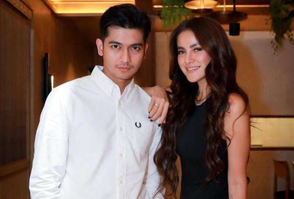 Viral Olla Ramlan Foto Bareng Teuku Ryan, Ini Faktanya! 