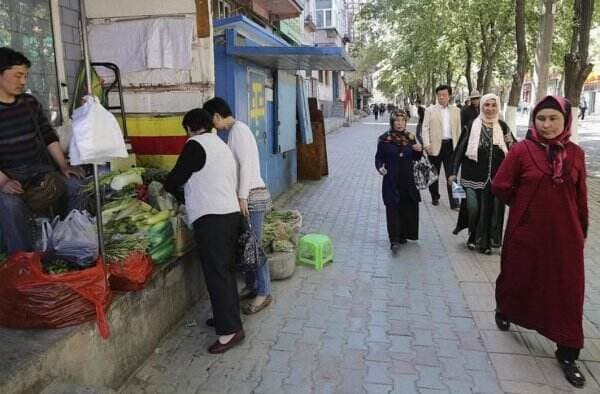 Otoritas China Diduga Berusaha Cegah Warga Uighur Berpuasa Selama Ramadhan