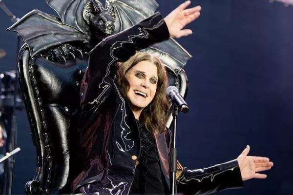 Musisi Heavy Metal Legendaris Ozzy Osbourne Meninggal Dunia di Usia 76 Tahun Musisi Heavy Metal Legendaris Ozzy Osbourne Meninggal Dunia di Usia 76 Tahun