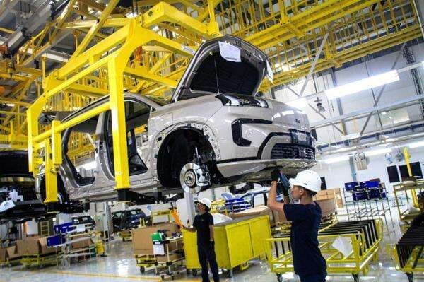 GAC AION Buka Pabrik Pertama di Indonesia, Siap Produksi Mobil Listrik Unggulan GAC AION Buka Pabrik Pertama di Indonesia, Siap Produksi Mobil Listrik Unggulan