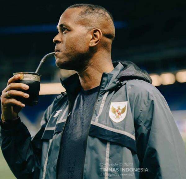 Patrick Kluivert Bahagia, Ragnar Oratmangoen Berpeluang Comeback di Laga FCV Dender vs Anderlecht