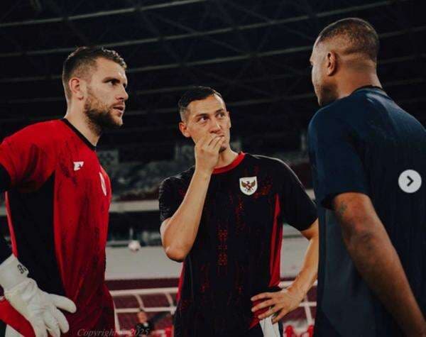 Patrick Kluivert Bawa Asisten Pelatih Kiper Baru untuk Timnas Indonesia ke Jepang