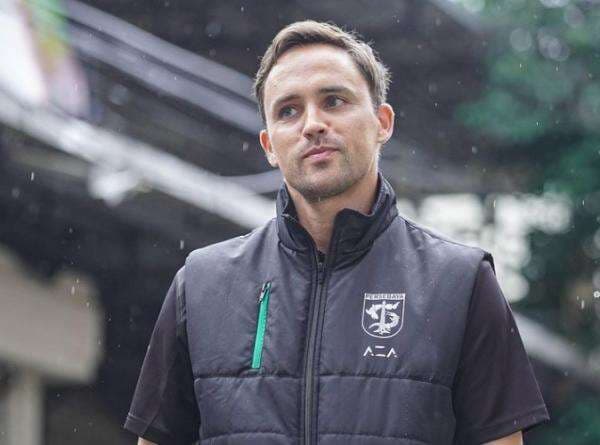 Masih Bisa Juara Liga 1 2024-2025, Paul Munster: Persebaya Surabaya Siap Tampil Habis-habisan Lawan Persik Kediri