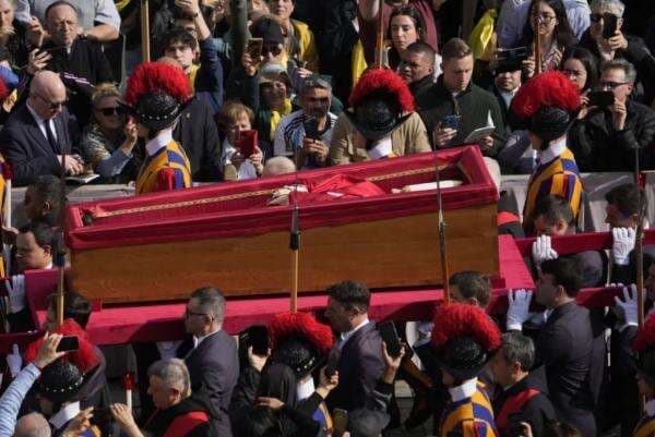 Upacara Pemakaman Paus Fransiskus, Kardinal Giovanni: Sosok yang Merakyat!