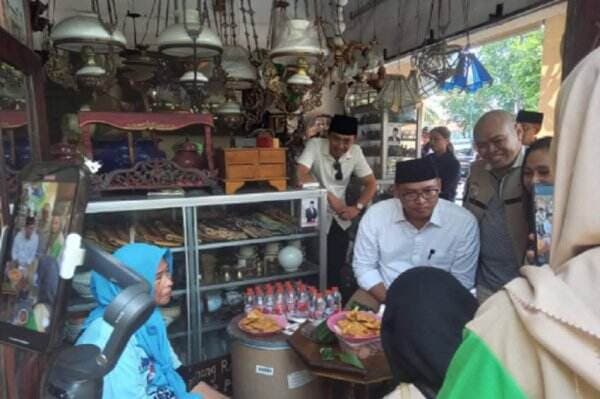 Pedagang Pasar Triwindu Solo Sebut Bacagub seperti Barang Antik, Langka dan Mahal