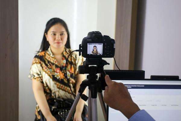 Foto Paspor Pakai Baju Apa? Begini Ketentuannya, Jangan Salah Kostum