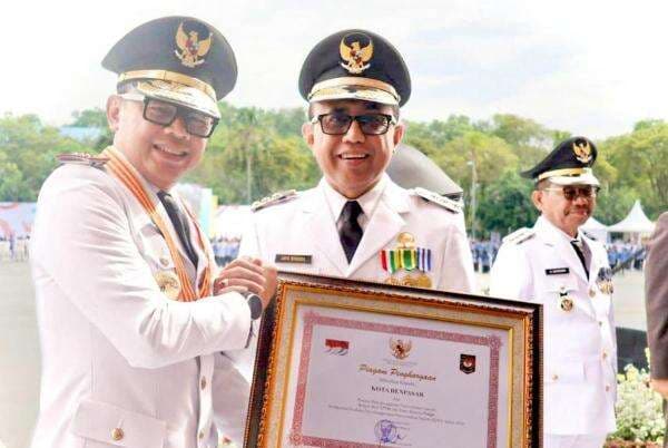 Denpasar Raih Penghargaan  Nasional, Wamendagri: Pemda Harus Dekat dengan Masyarakat