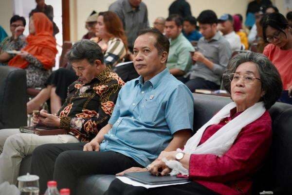 Hadiri Acara Yayasan Hatta, Wamen Ferry: Prabowo Komitmen Bangun 80 Ribu Kopdes Merah Putih