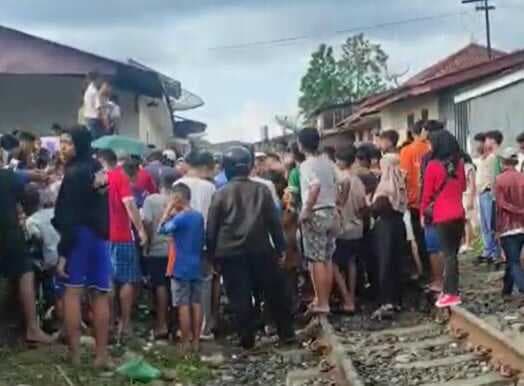 Kecelakaan Maut di Pematangsiantar, Pemotor Tewas Tertabrak KA Siantar Expres