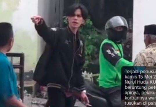 Polisi Tangkap Pemuda Bakar Keset Masjid dan Tusuk Warga di Bandung