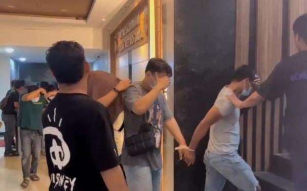 Penampakan Peserta Pesta Gay di Jaksel Usai Digerebek Polisi