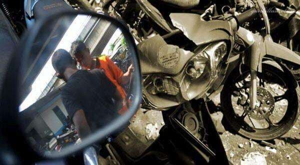 Kepergok Hendak Curi Motor, Dua Pria Ini Babak Belur Dipukuli Massa