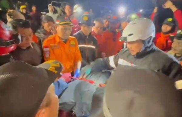 52 Pendaki Dievakuasi dari Gunung Bawakaraeng karena Hipotermia, 1 Tewas