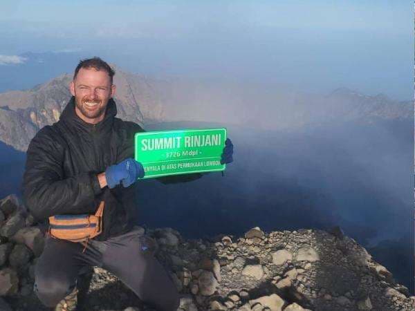 Viral Pendaki Irlandia Nyaris Tewas di Gunung Rinjani, Sempat Terjatuh seperti Juliana Marins